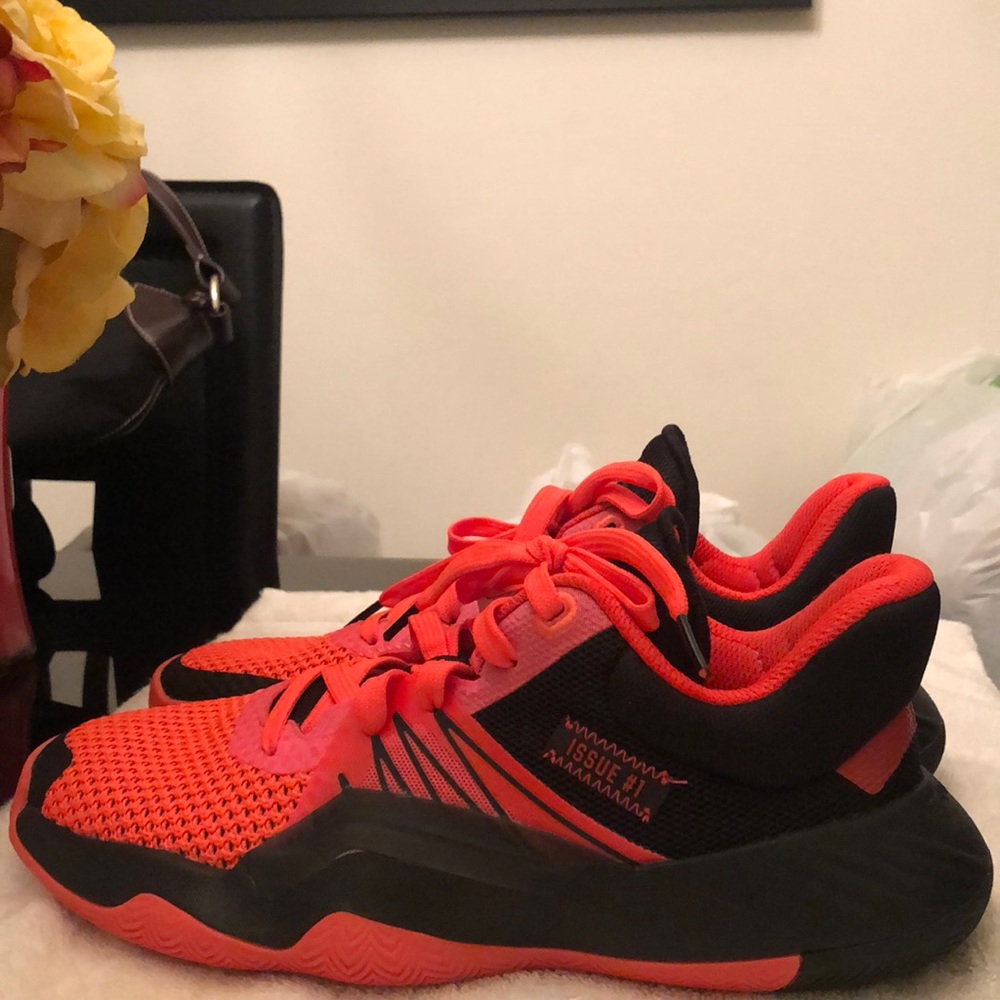 ADIDAS ISSUE #1 BASKETBALL SNEAKERS MENS SIZE 6